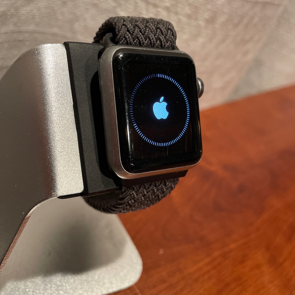 1st Generation Apple Watch with band